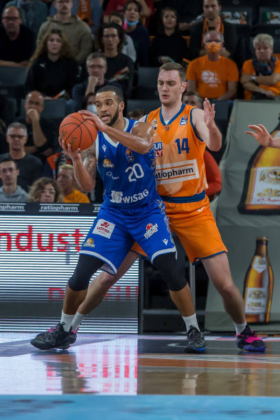 限制了对方 限制了对方